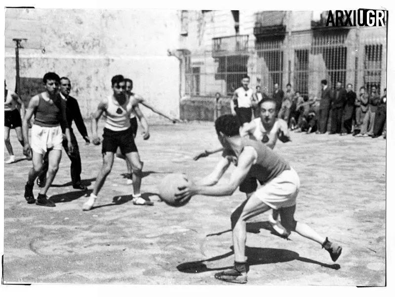 Imatge d'arxiu 2 de la temporada 1942-43